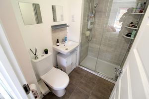 En-Suite- click for photo gallery